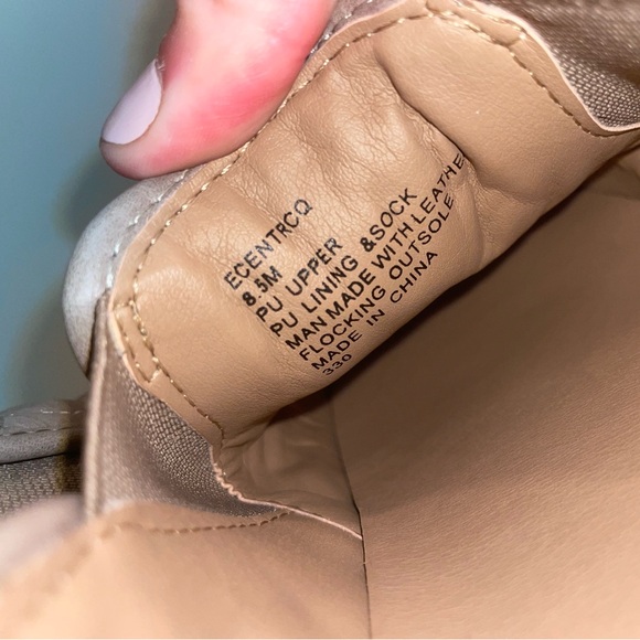 Steve Madden | Ecentrcq Leather Quilted Slip-On Shoes | Size 8.5 - Picture 7 of 9